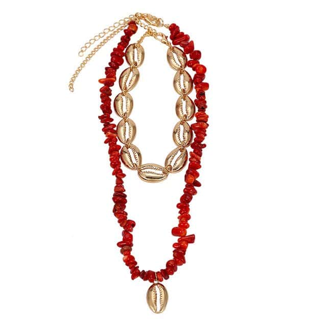 Snäckhalsband Gyllene Kauris Och Röda Pärlor